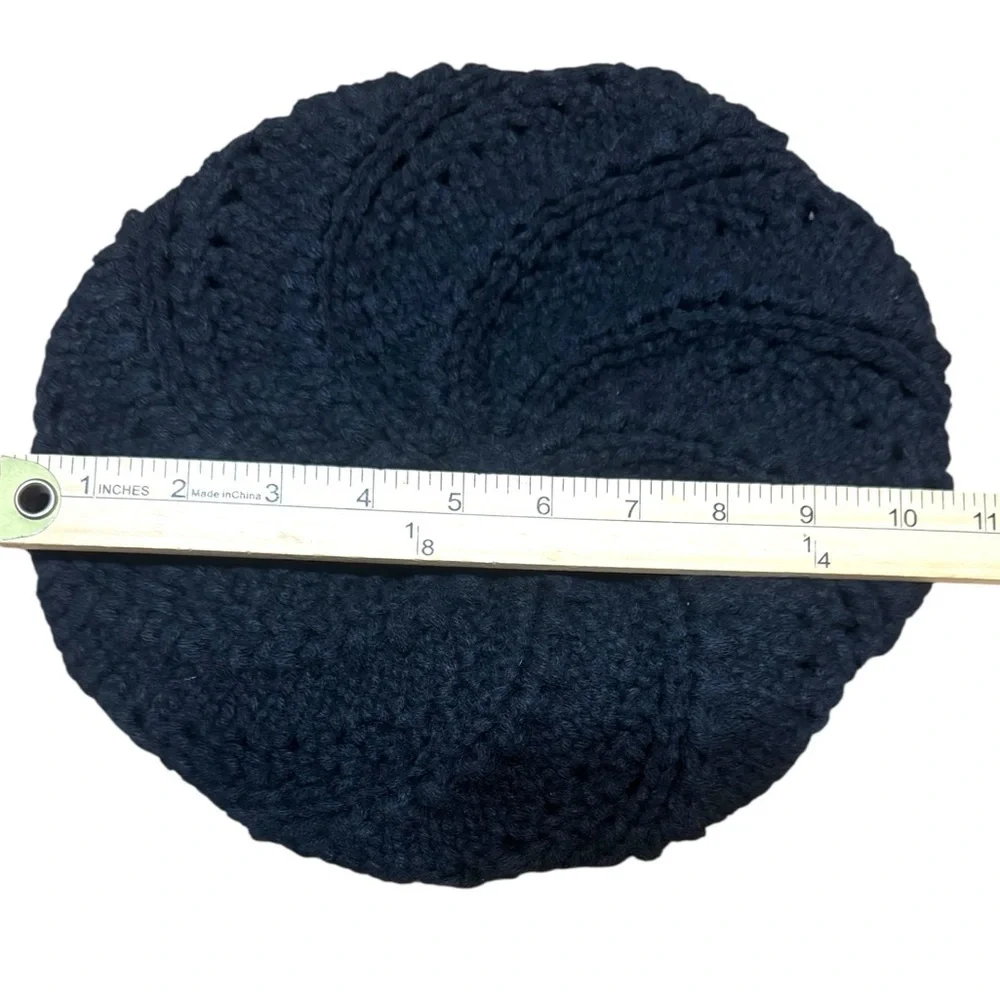 Vintage Claires Boutique Beret French Fashion Hat Black Thick Cable Knit Y2K